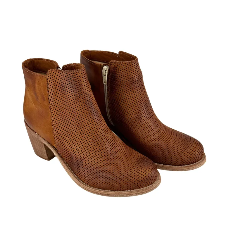 Ankle Boot In Brushed Nubuck Leather With Zip