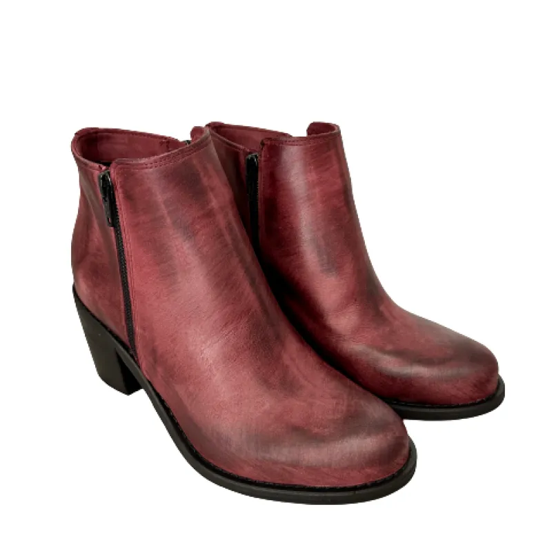 Artisan Ankle Boot With Burgundy Brushed Zipper