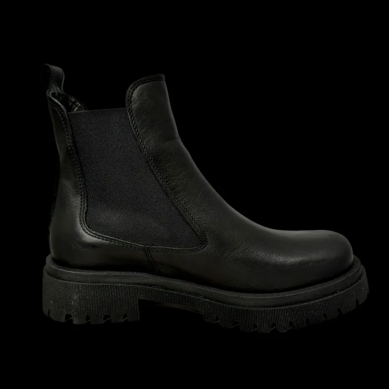 Beatles Handcrafted In Black Leather Bass