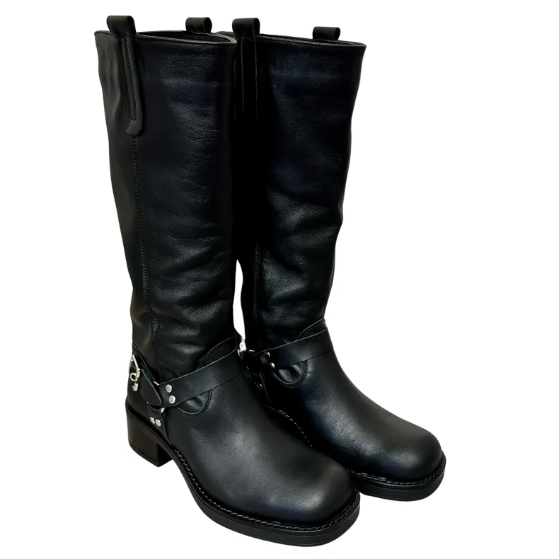 Biker Boot With Buckles And Black Square Toe