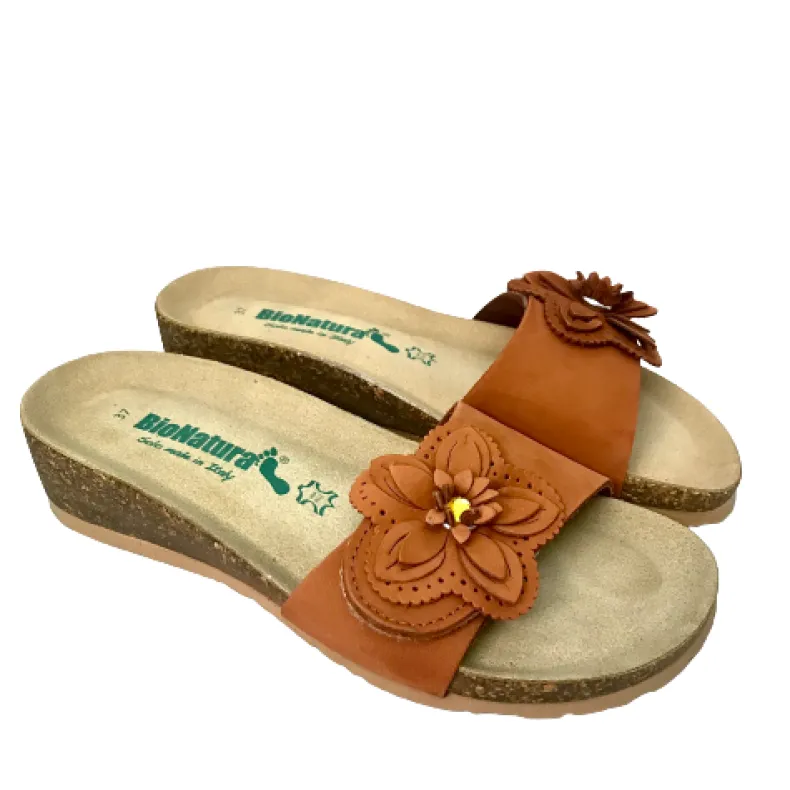 Bionatura Slipper With Rust Flower