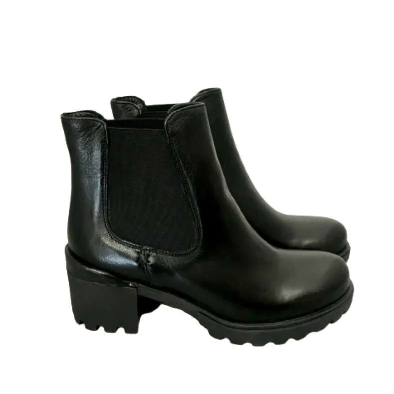 Black Beatles With Heel