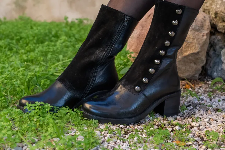 Black Leather Ankle Boot With Camarri 1916 Buttons