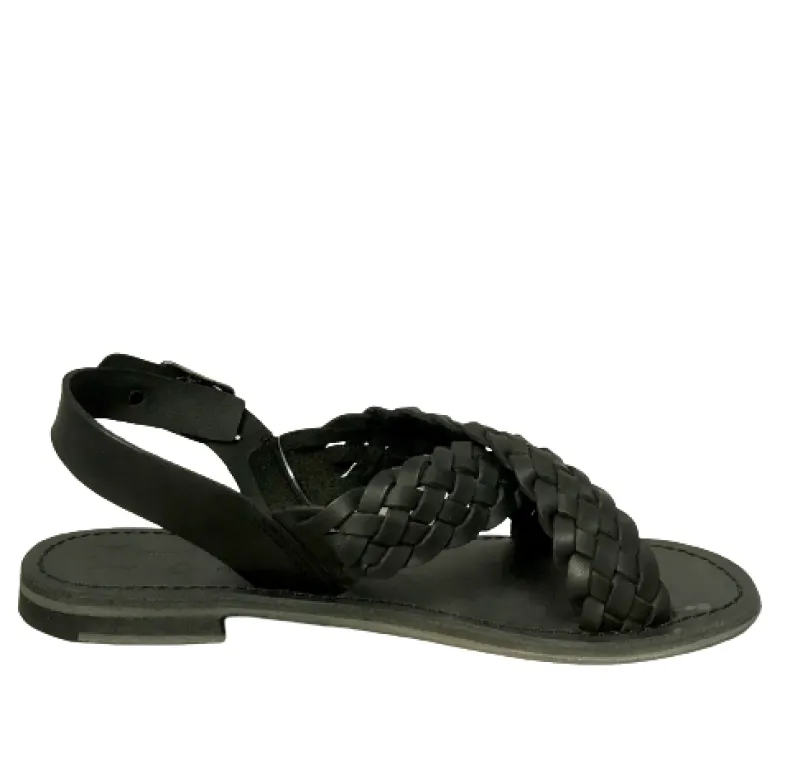 Black Sandal In Hand-woven Leather Mod. 9923