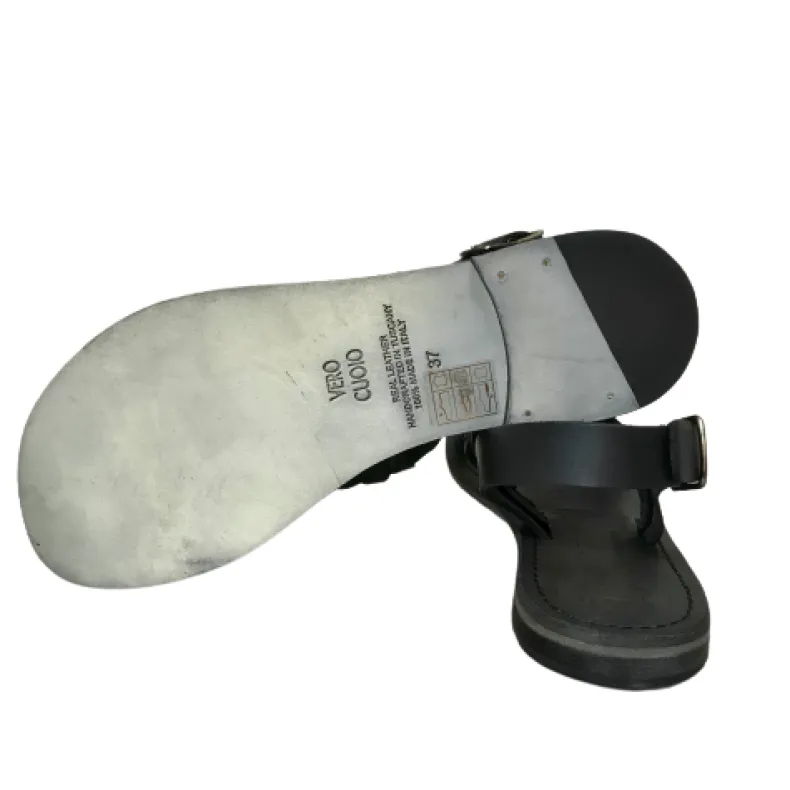 Black Sandal In Hand-woven Leather Mod. 9923