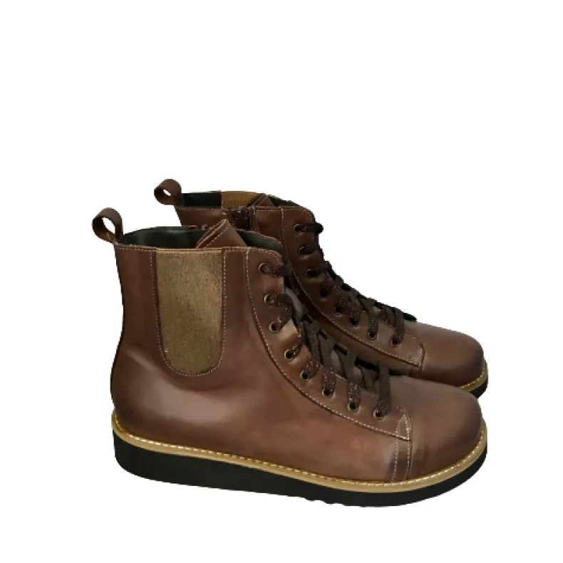 Boot In Dark Brown Leather