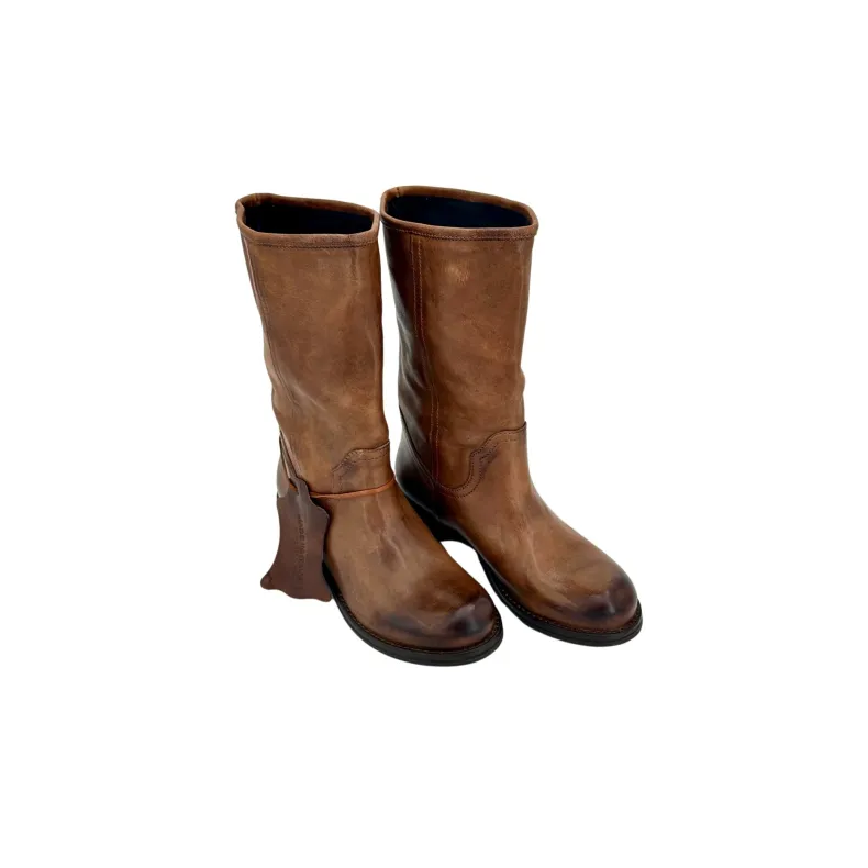 Boot In Tan-dipped Leather