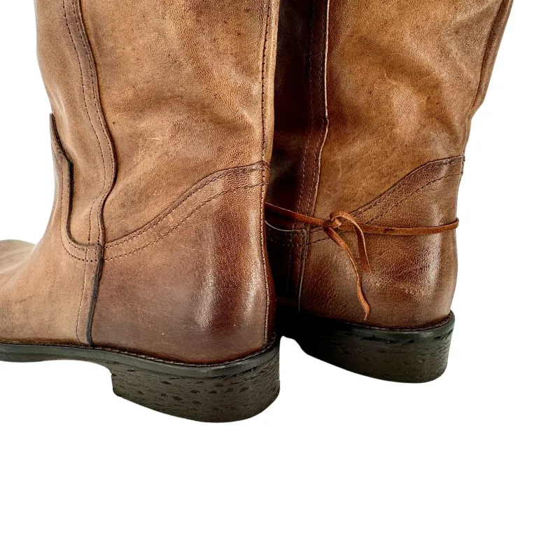 Boot In Tan-dipped Leather