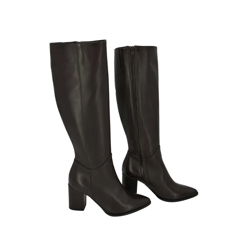 Dark Brown Leather Boot With Heel