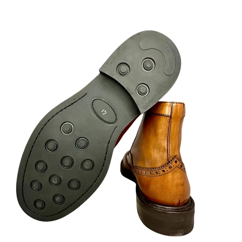 Handcrafted Amphibian With Blake Stitched Lamb Fur