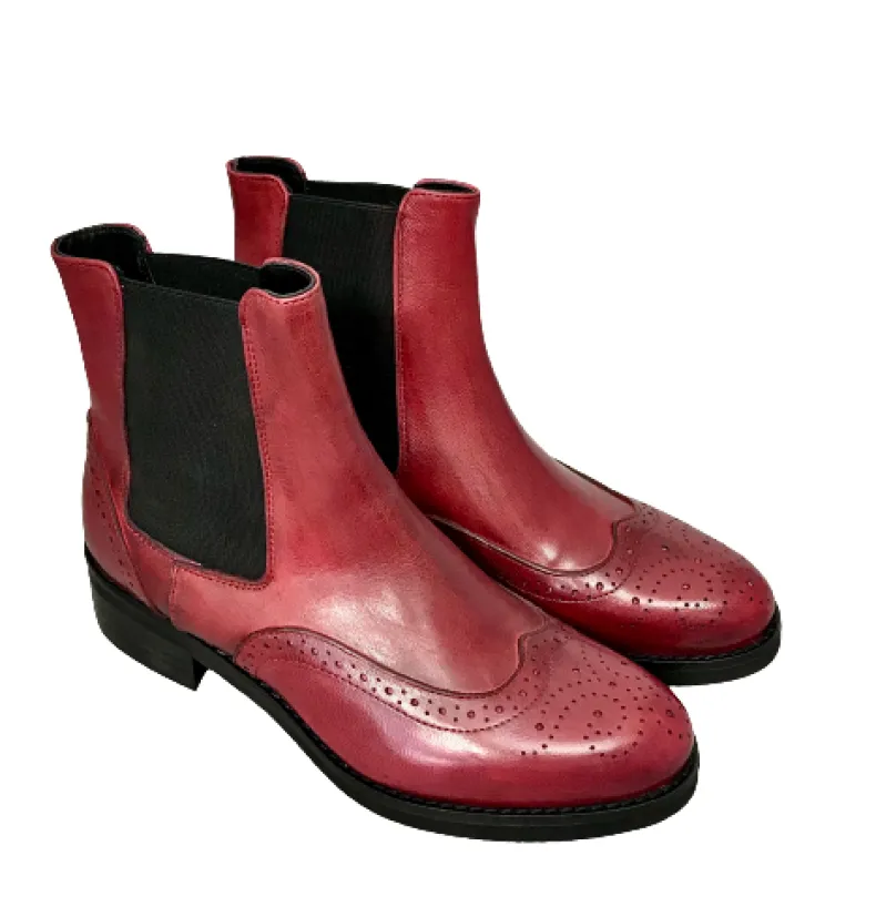 Handcrafted Beatles In Wine-colored Leather