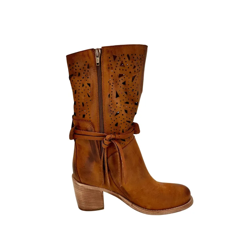 Handcrafted Boot In Lasered Nubuck Leather