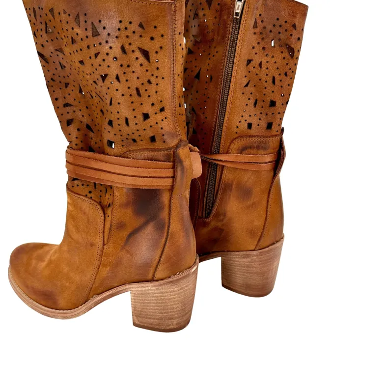 Handcrafted Boot In Lasered Nubuck Leather