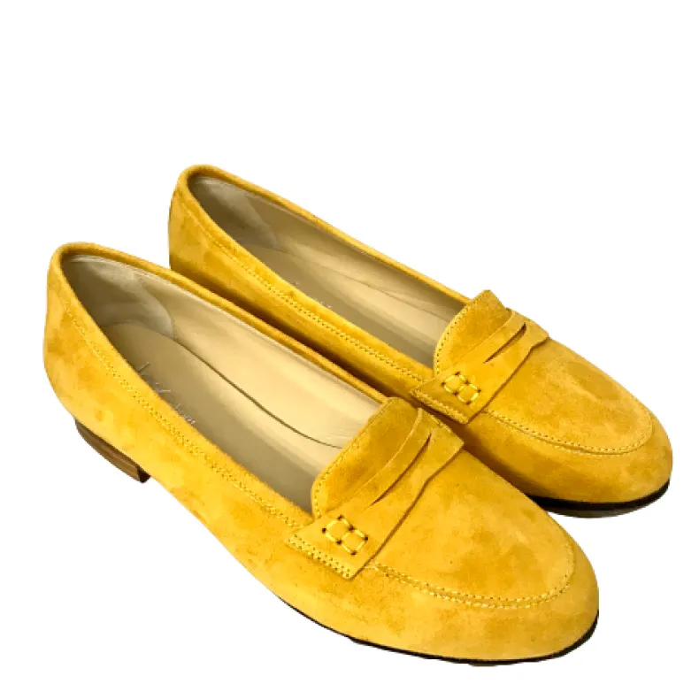Handcrafted Moccasin In Yellow Suede