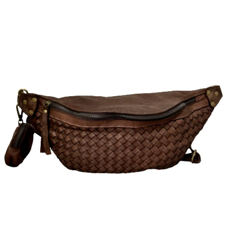 Handcrafted Pouch In Woven Leather With Coin Purse