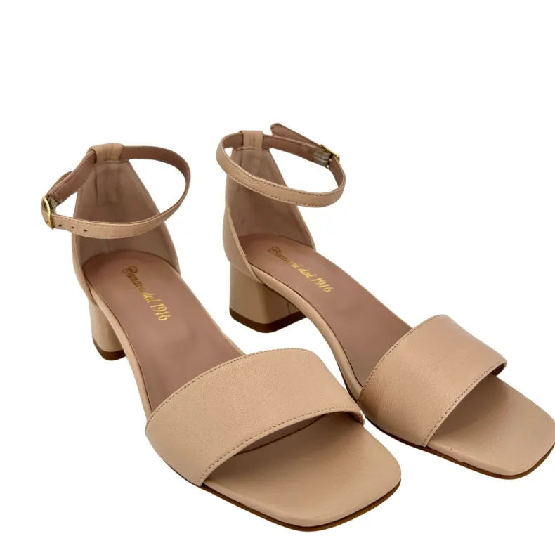 Handcrafted Sandal In Nude Leather