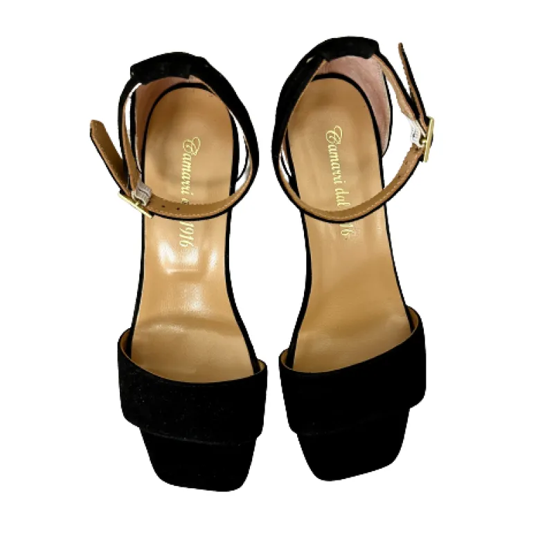 Handcrafted Sandal In Black Suede