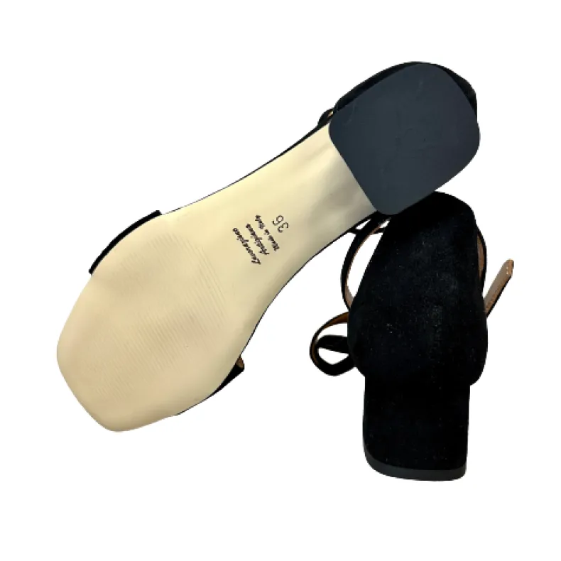 Handcrafted Sandal In Black Suede