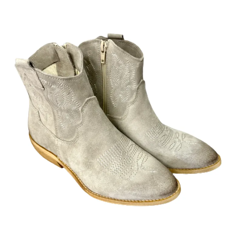 Handcrafted Texan In Gray Brushed Nubuck