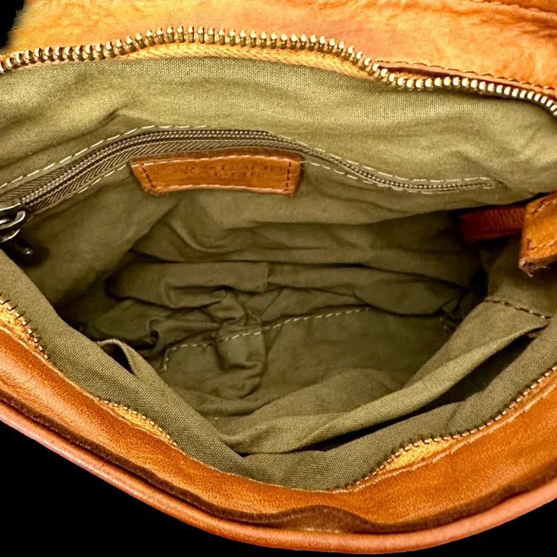 Handmade Bag In Washed Leather With Braid