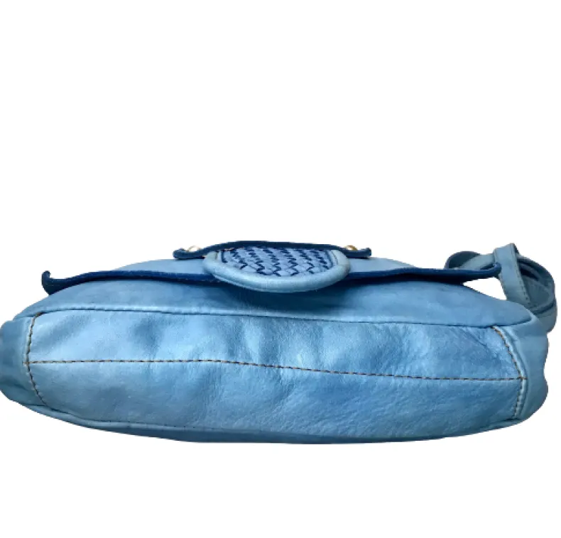 Handmade Bag In Washed Leather With Braided Handle