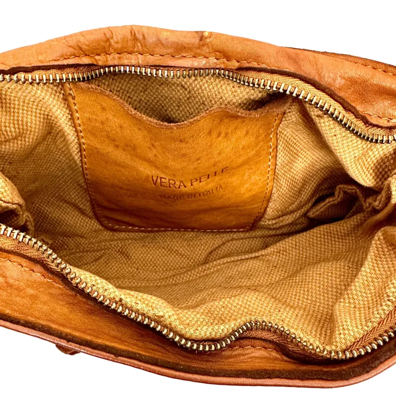 Leather Bag With Shoulder Strap And Strap With Visible Stitching