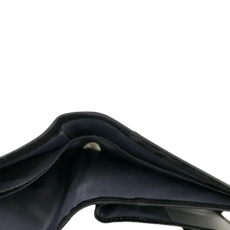 Leather Wallet With Passport Holder