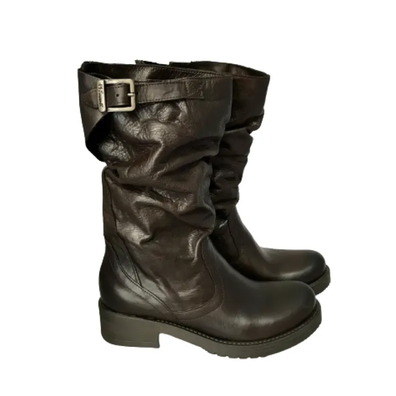 Medium Boot In Handcrafted Dark Brown Leather PFV