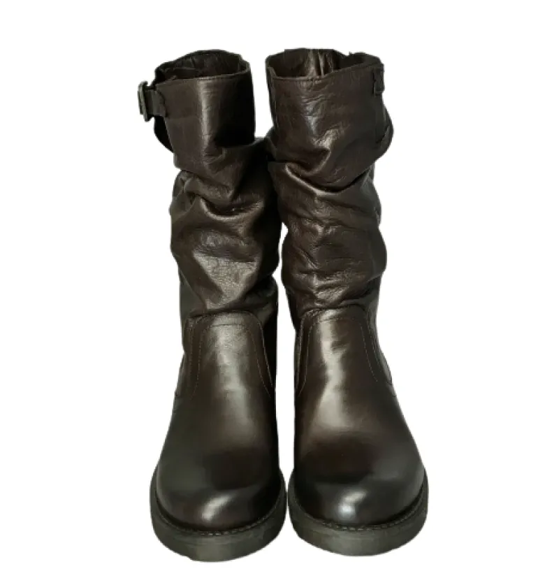 Medium Boot In Handcrafted Dark Brown Leather PFV