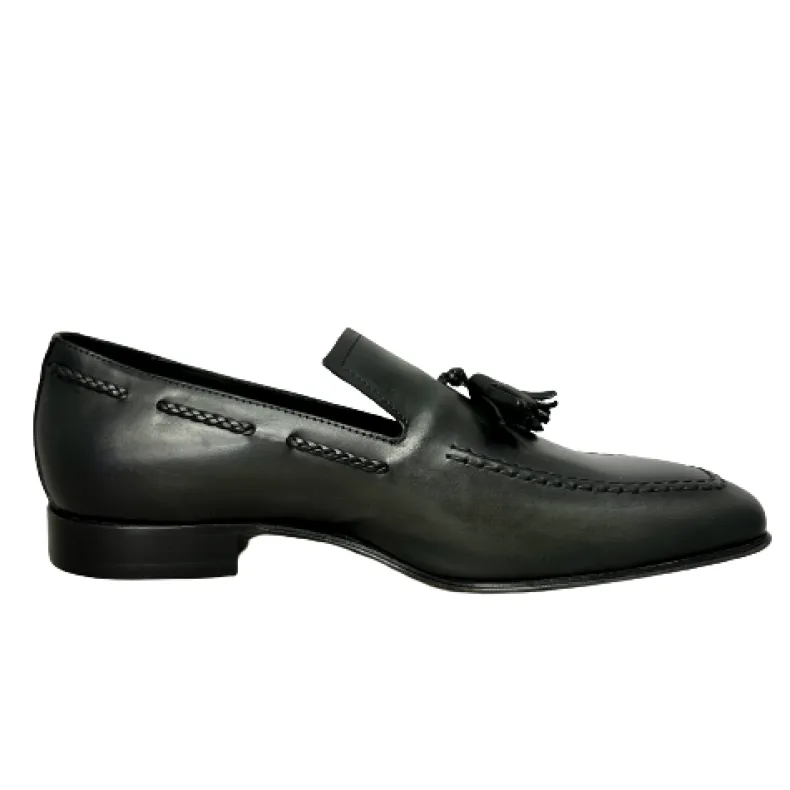 Moccasin In Green Leather With Screen-printed Tassels