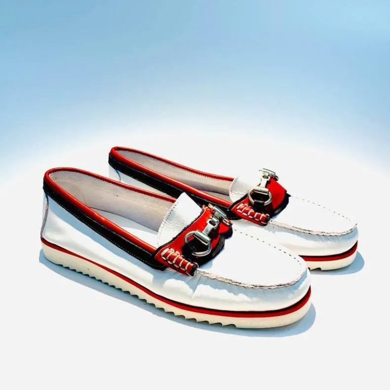 Moccasin In White And Red Unlined Leather