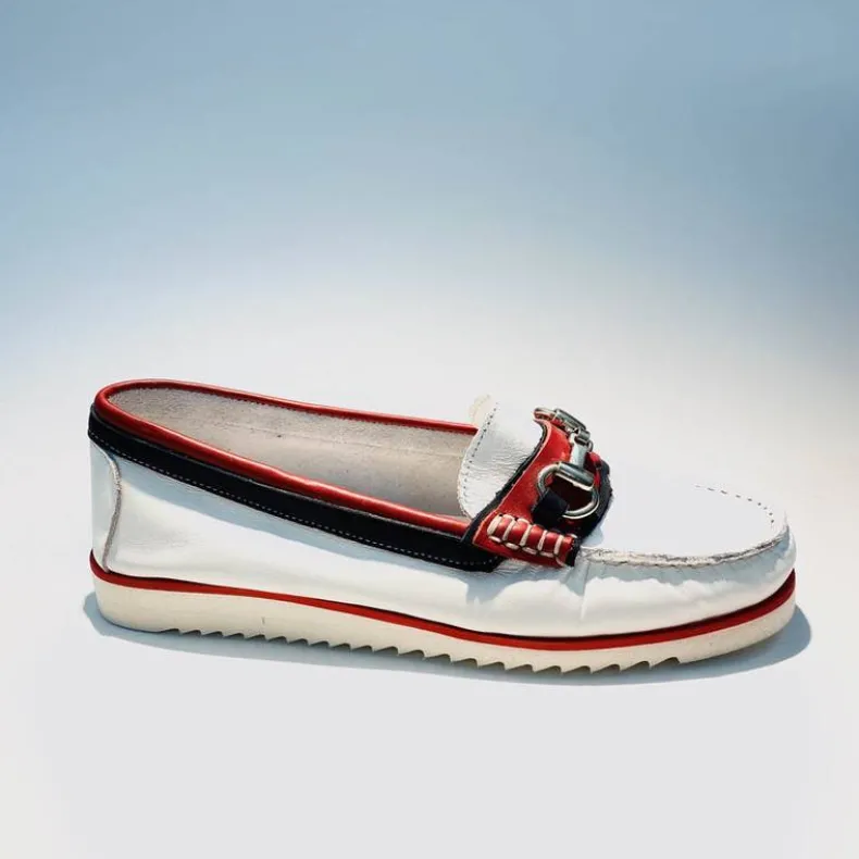 Moccasin In White And Red Unlined Leather