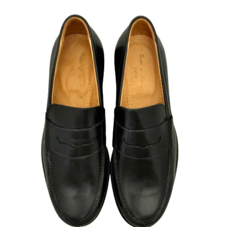 Moccasin Mod. Black Abrasive College