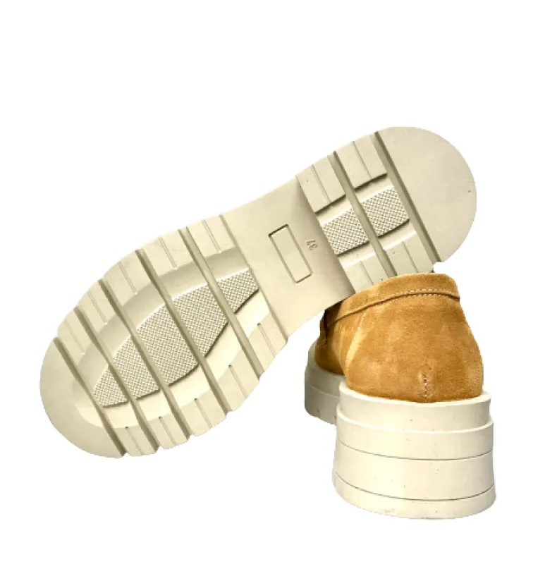 Moccasin With Leather Tank Sole