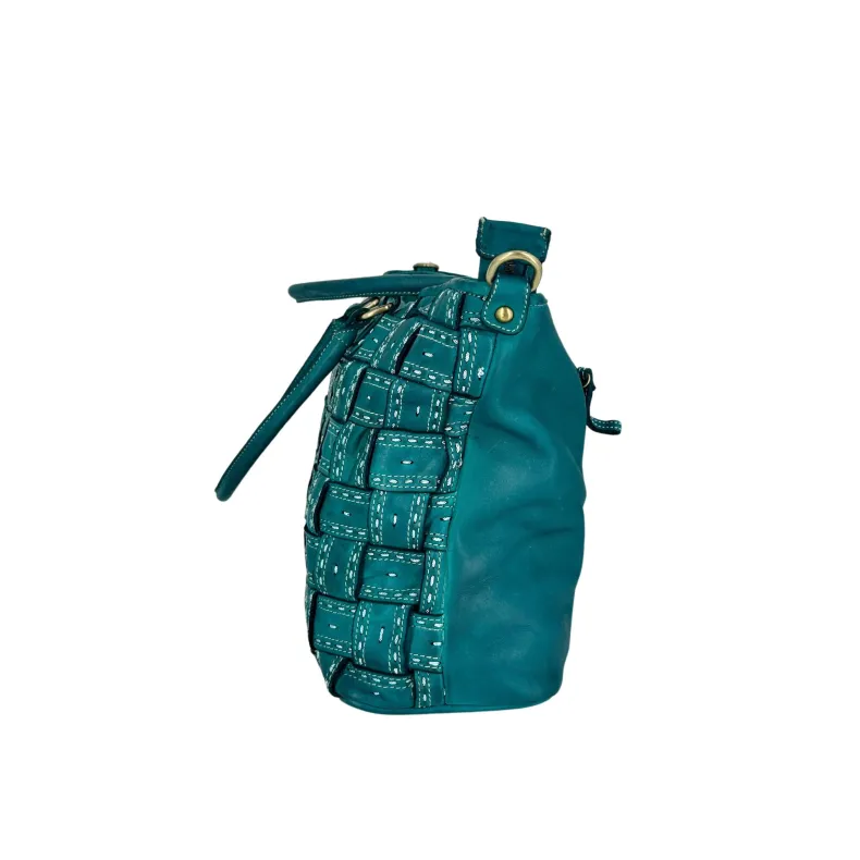 Olimpia Big – Weaving And Visible Stitching