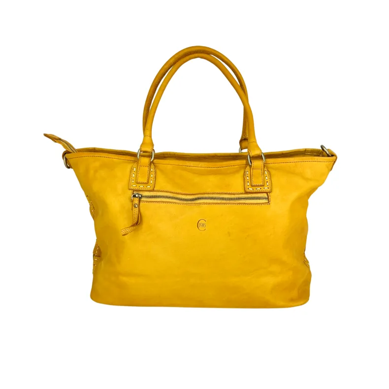 Olimpia Big – Weaving And Visible Stitching