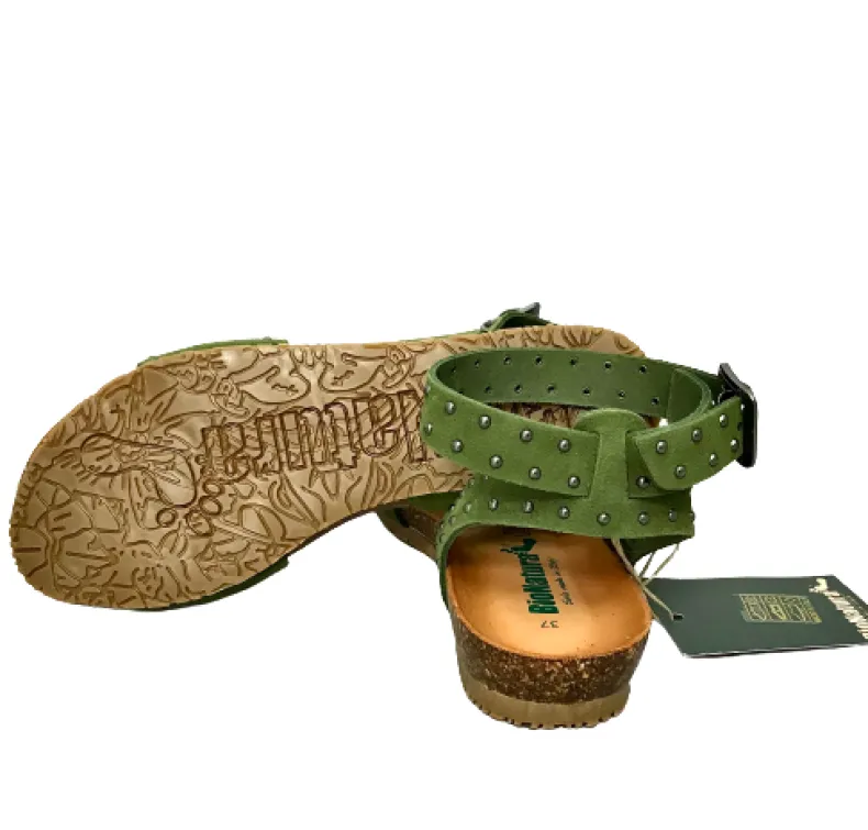 Sandal Tied To The Green Ankle Bionatura