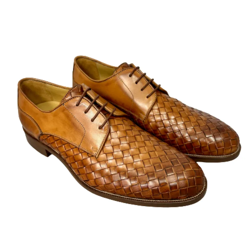 Shaded Cognac Handcrafted Lace-up
