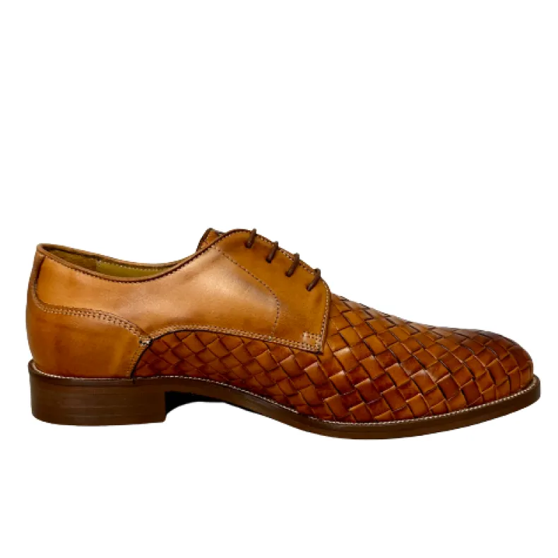 Shaded Cognac Handcrafted Lace-up