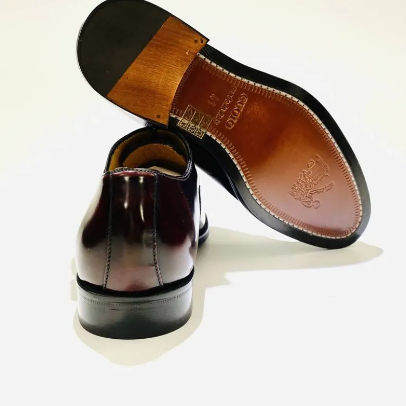 Shiny Burgundy Leather Sole With Overlap