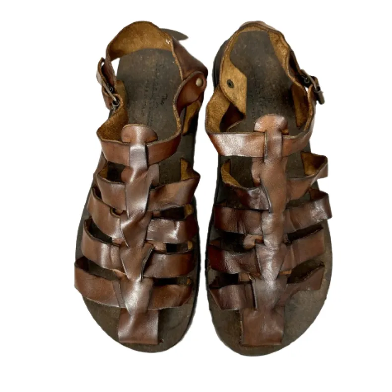 Squeezed Cowhide Sandal T. Dark Brown M5047