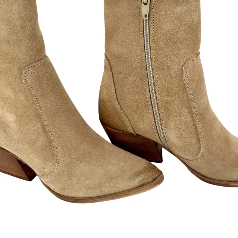 Texan Ankle Boot In Brushed Beige Suede