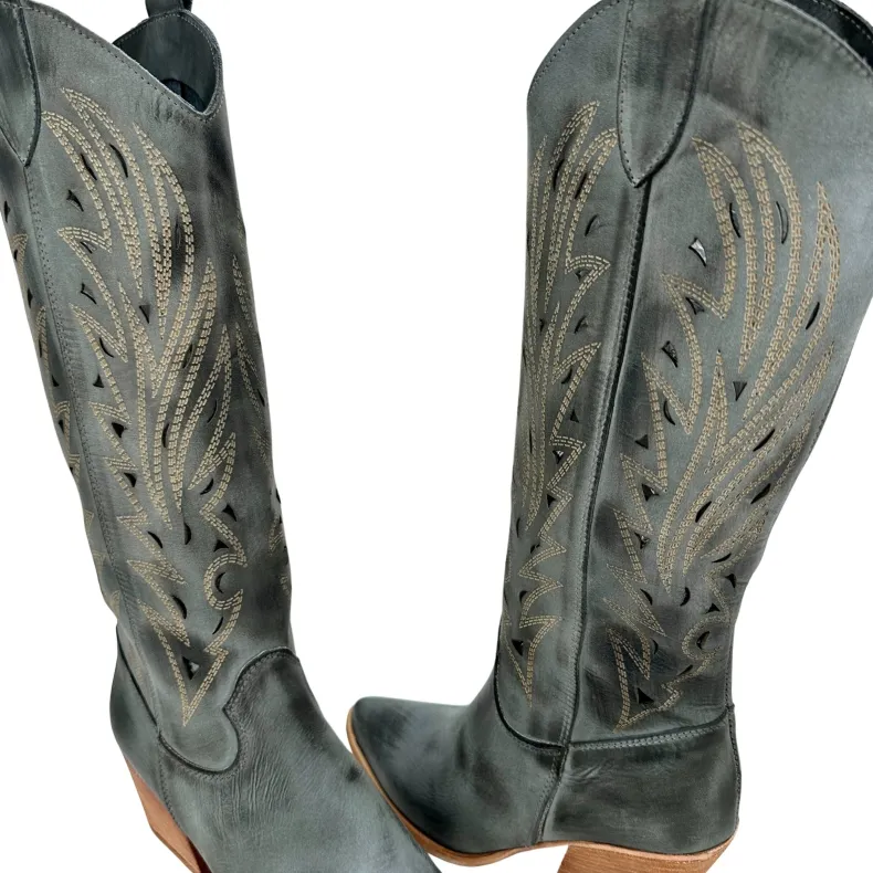 Texan In Lasered Nubuck Leather, Brushed Gray Jeans