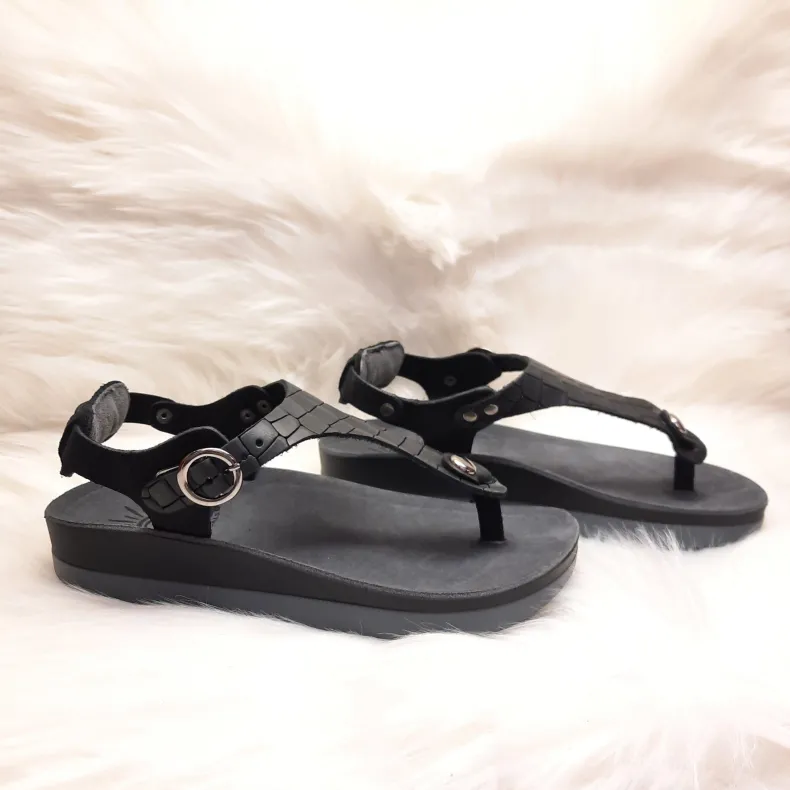 Thong Sandal In Black Crocodile Leather